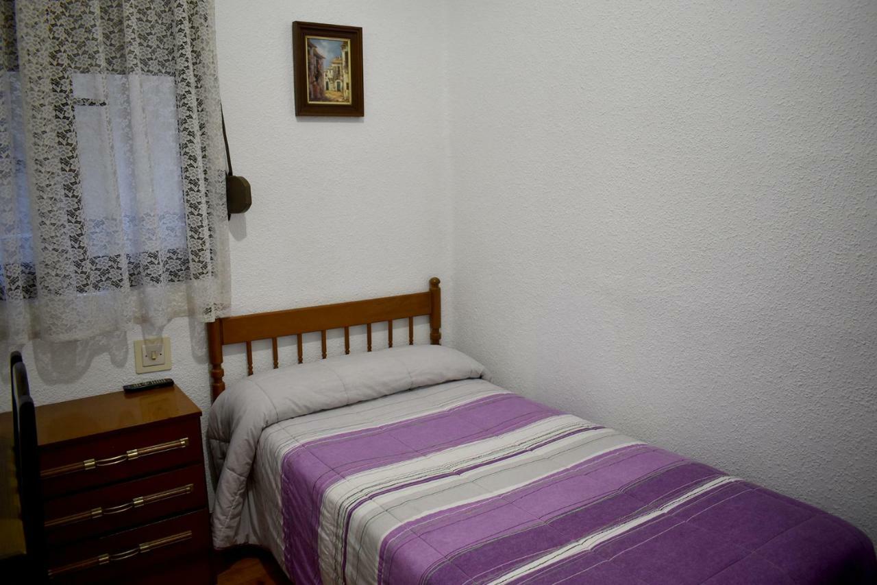 Hostal Oviedo Otel León Dış mekan fotoğraf