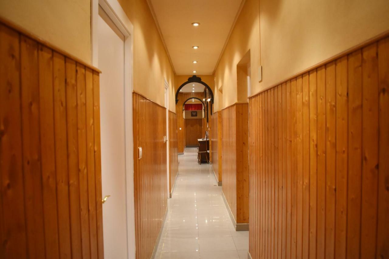 Hostal Oviedo Otel León Dış mekan fotoğraf