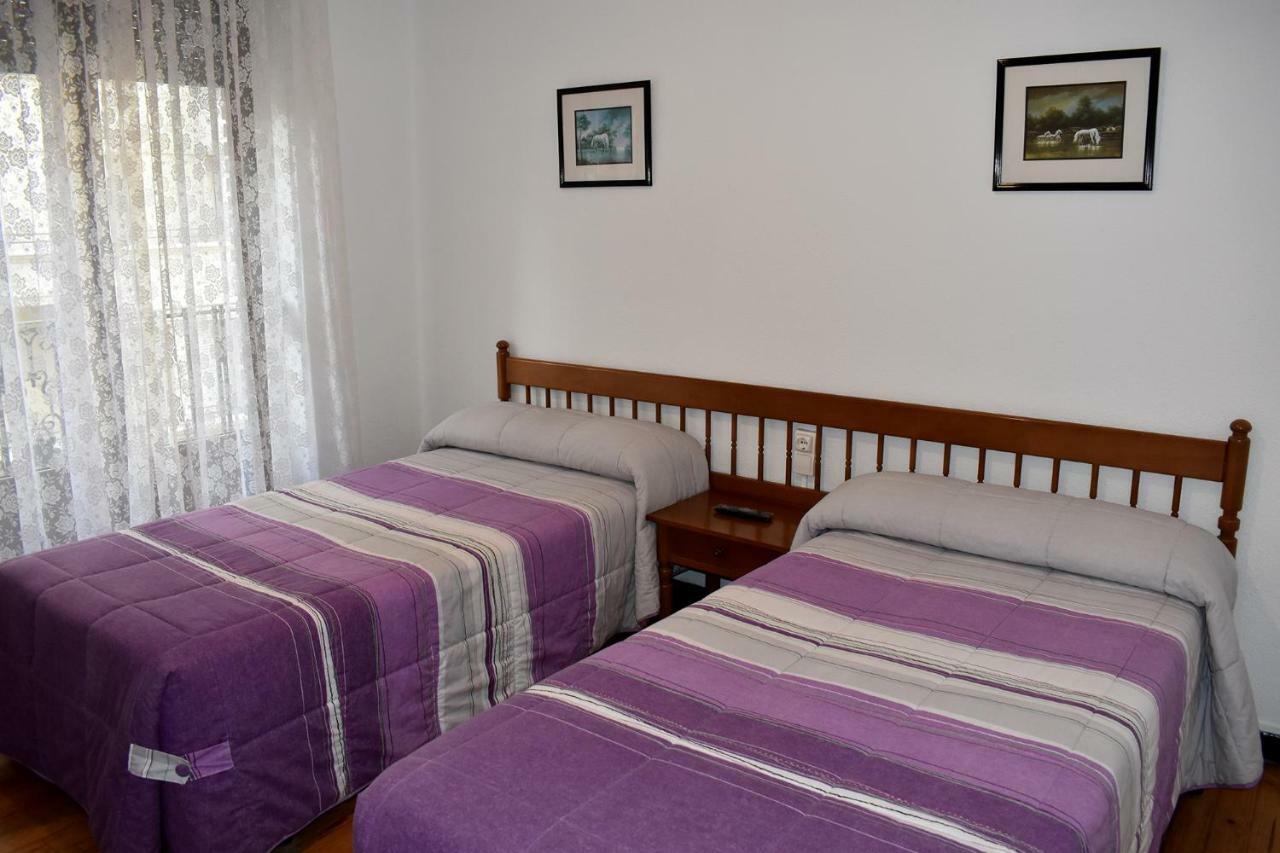 Hostal Oviedo Otel León Dış mekan fotoğraf