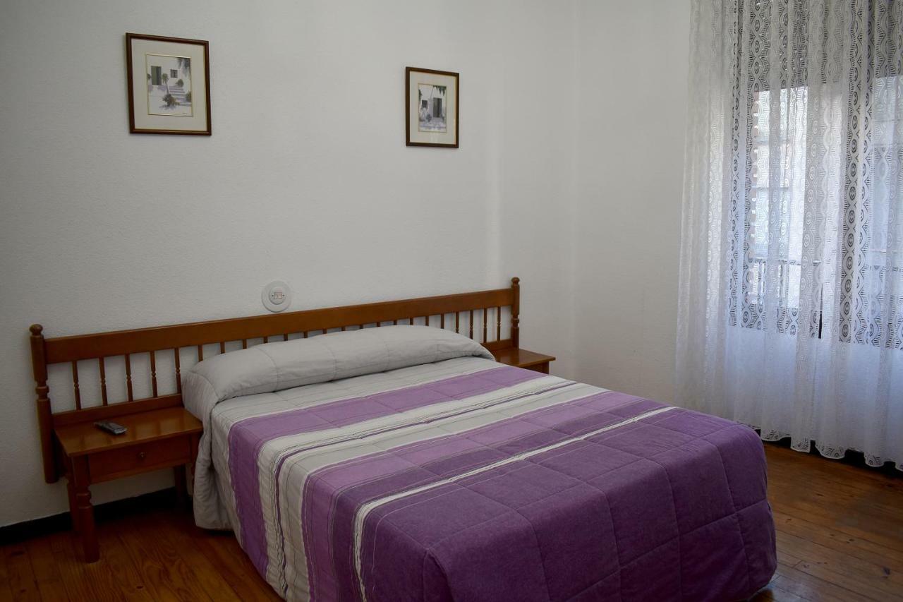 Hostal Oviedo Otel León Dış mekan fotoğraf