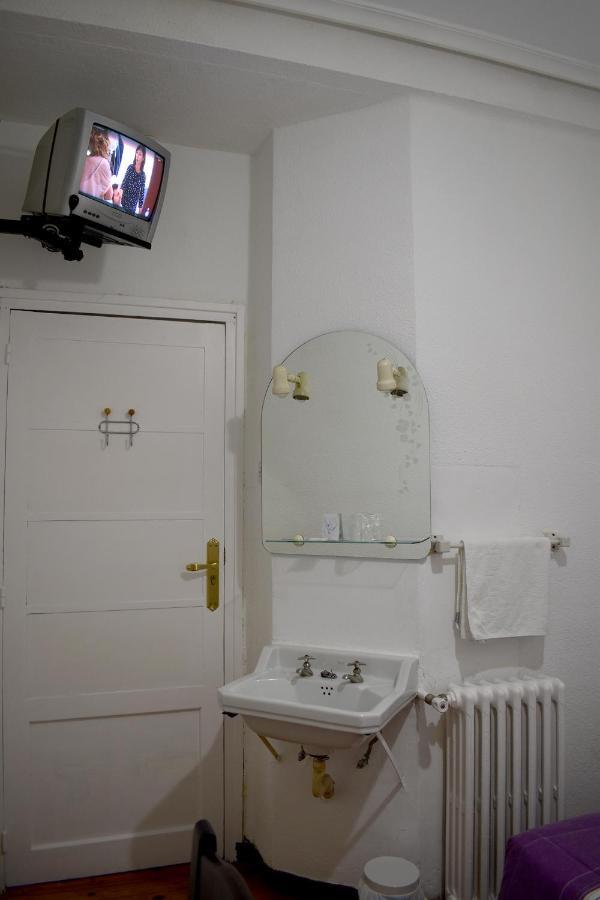 Hostal Oviedo Otel León Dış mekan fotoğraf